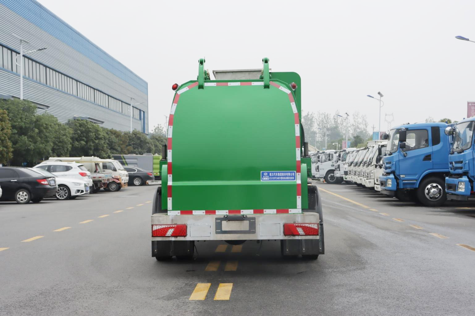 比亞迪T7純電動(dòng)7方餐廚垃圾車(chē)