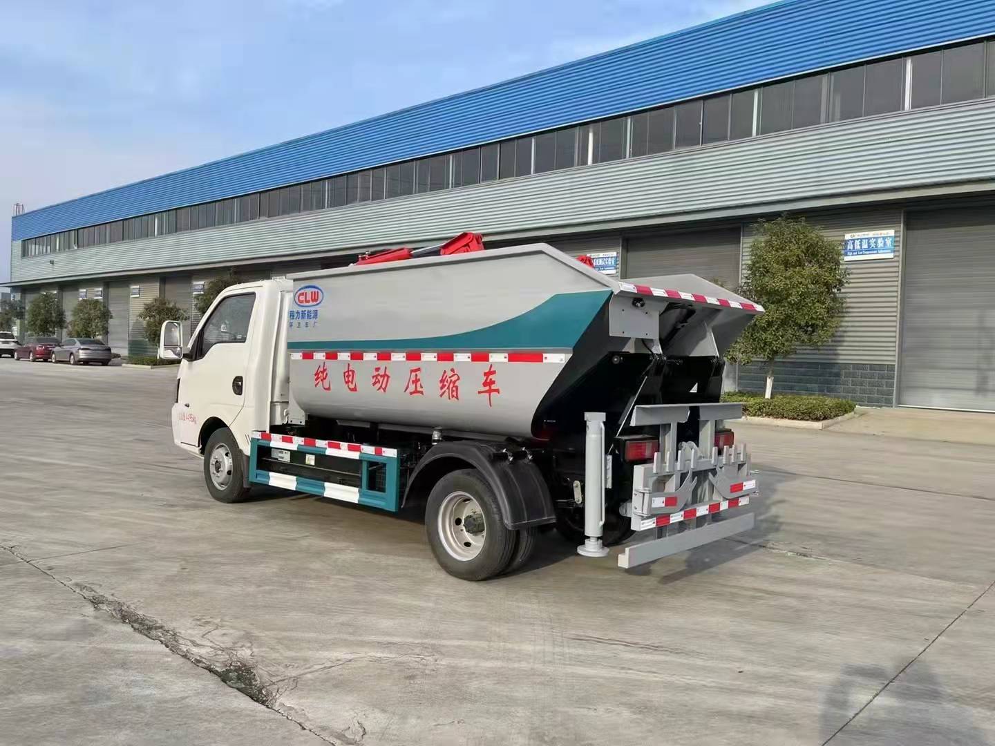 東風(fēng)華神純電動(dòng)自裝卸垃圾車(chē)