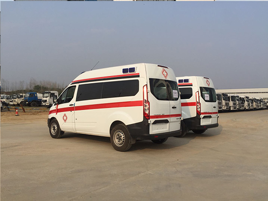 國(guó)六福特全順V362負(fù)壓救護(hù)車(chē)