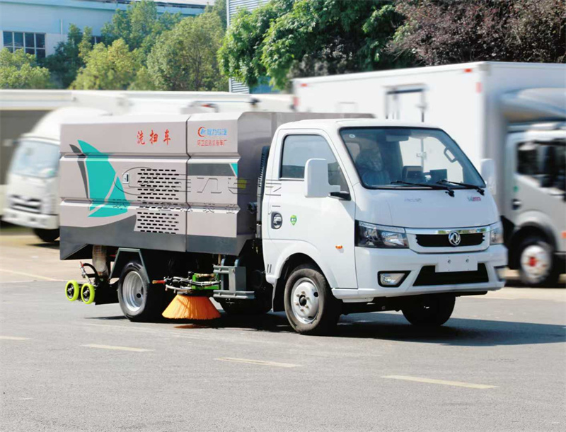 東風(fēng)途逸藍牌洗掃車
